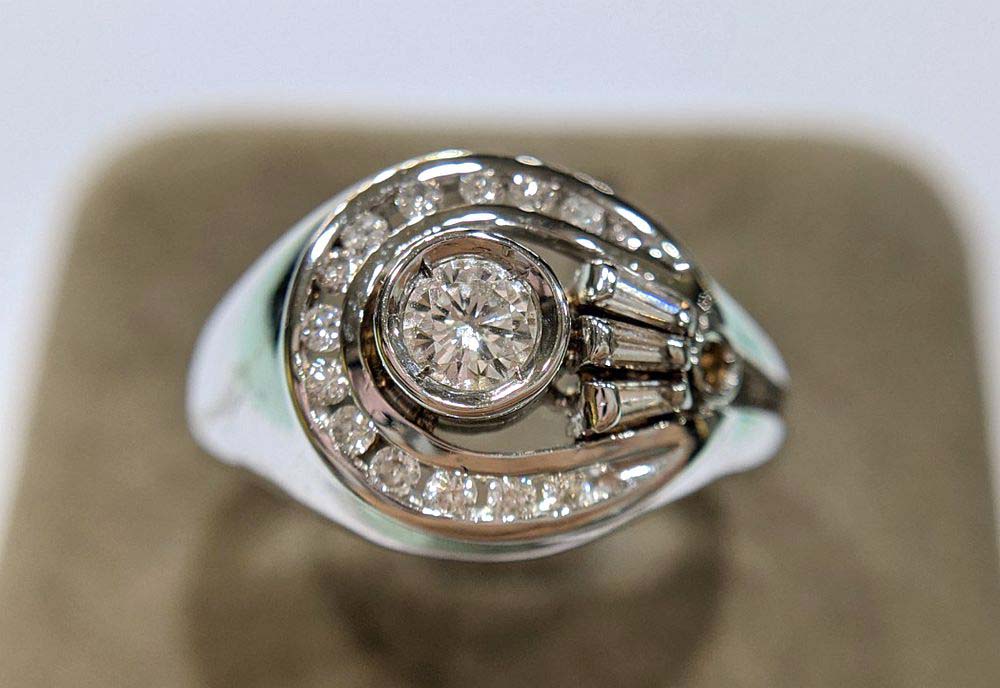 鑽石戒指 $12500 (10980)