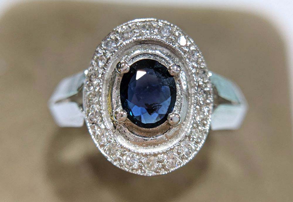藍寶戒指 $12000 (1286)