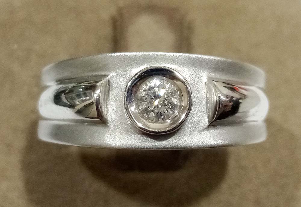 鑽石戒指 $6600 (1368)